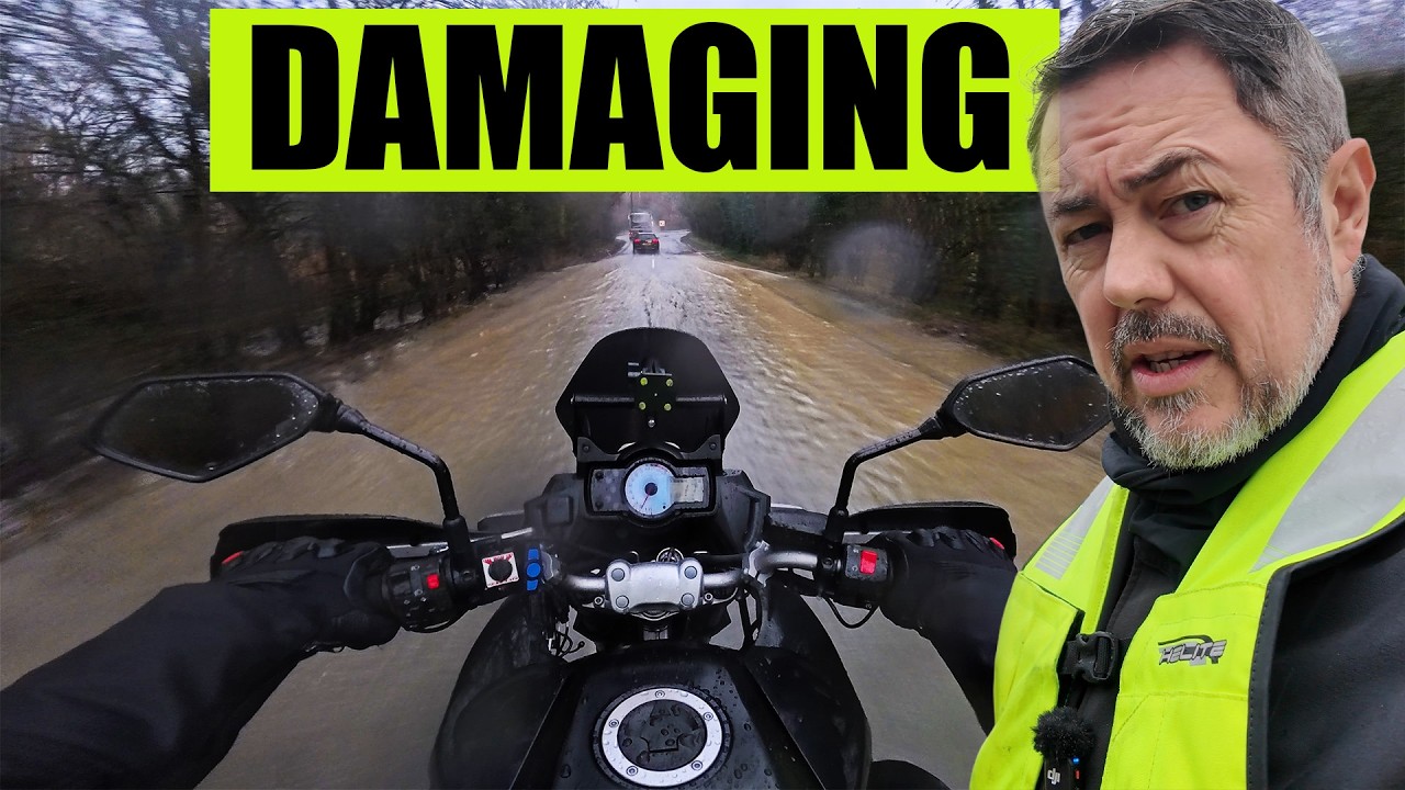 Британская зима полностью разрушает мой мотоцикл.