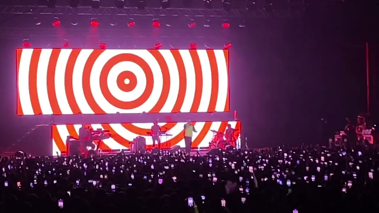 ROCCO HUNT LIVE-PALAPARTENOPE VADA COME VADA