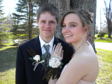 boutonniere-for-prom-picture-collection-|-boutonniere-for-prom-romance