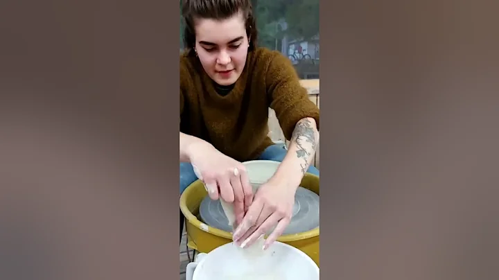 Intern Artist Demo - Julia Castor
