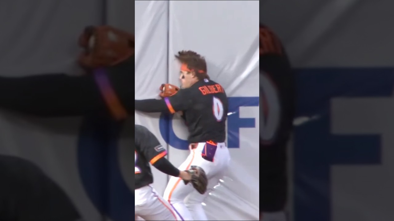 Drew Gilbert sacrificed his body to make the catch 🫡