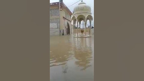 Rohri, Sindh Sadhu Bela is the largest and oldest temple in Pakistan. Completely submerged #flood