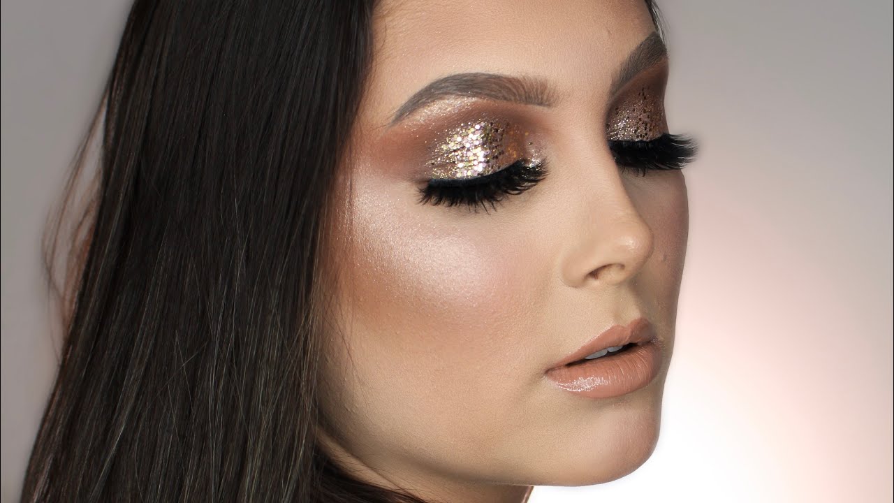 MAQUIANDO CLIENTE - SMOKY GLAM FÁCIL E MUITO GLOTTERINADO