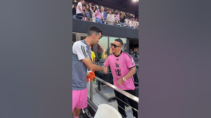 Daddy Yankee meets Suarez, Busi and Messi 🤝