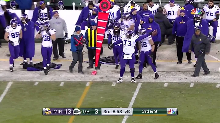 Vikings DT Sharrif Floyd Pretends He's a Packers W...