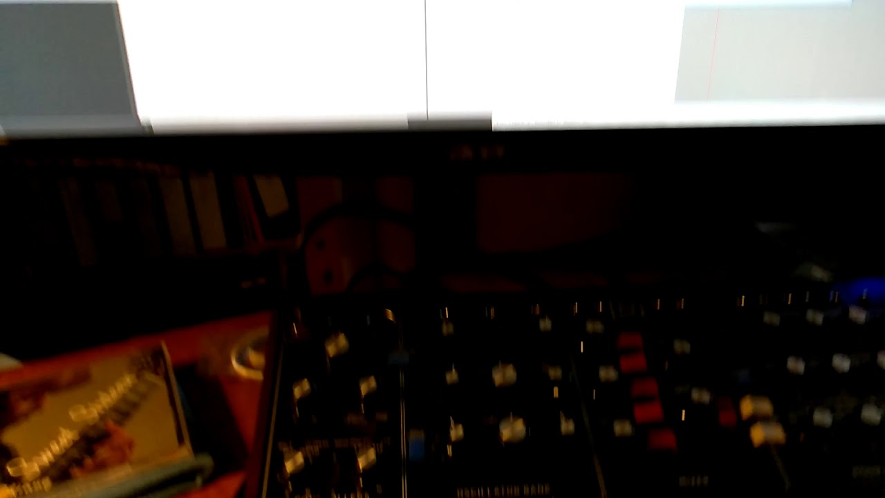 Behringer Model D - YouTube