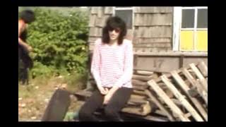 The Ramones - The KKK Took My Baby Away (Video Oficial)