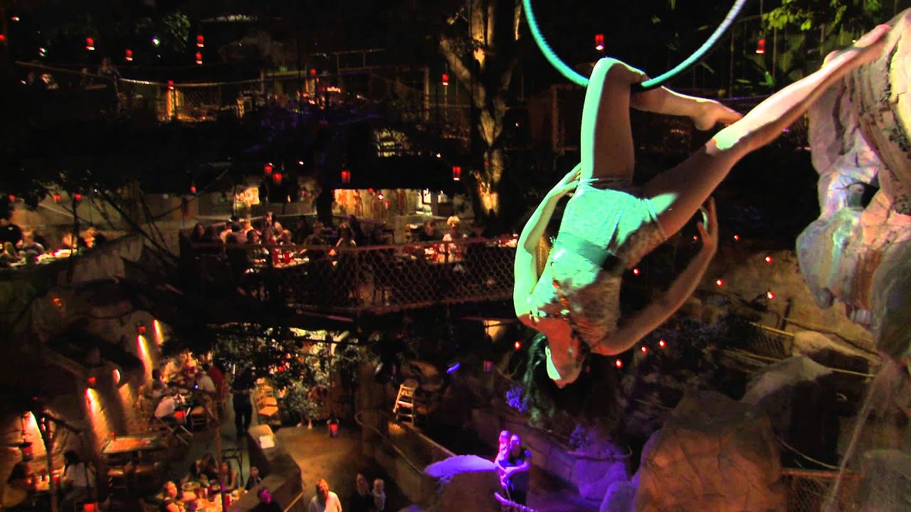Lyra Performance At The Mayan Adventure Restaurant Youtube 