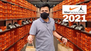 Shopping at NIKE FACTORY STORE ! - YouTube