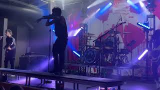 Crown the Empire - Hologram (Live)