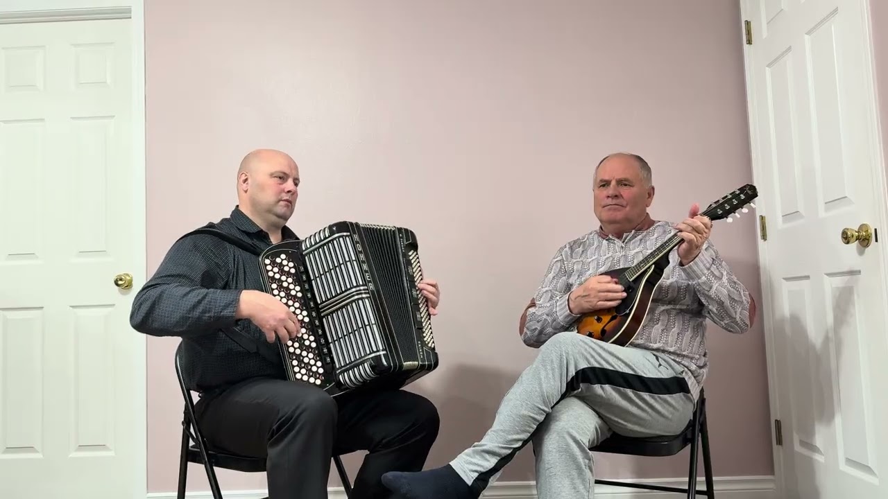 Есть на небе город чудный город света. Баян, мандолина.