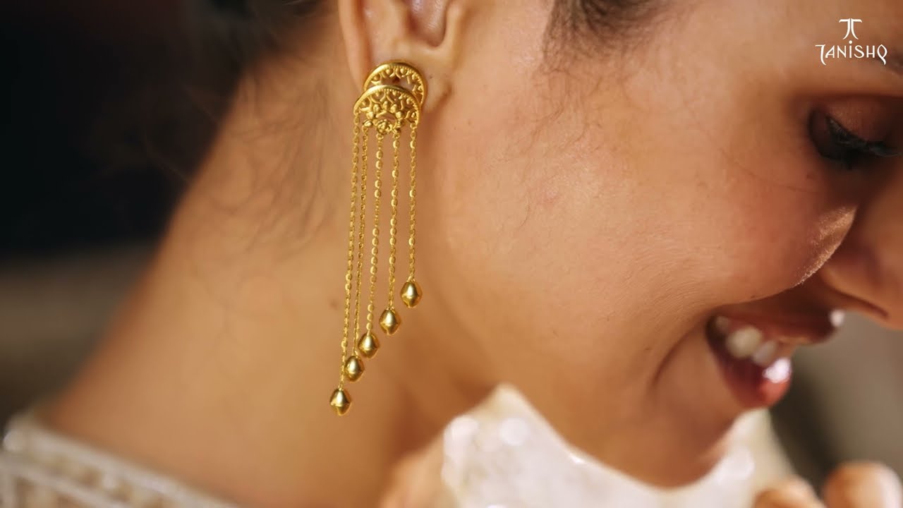 Mia by Tanishq 14 KT Yellow Gold Twisted Diamond Drop Earrings Yellow Gold  14kt Drop Earring Price in India - Buy Mia by Tanishq 14 KT Yellow Gold  Twisted Diamond Drop Earrings