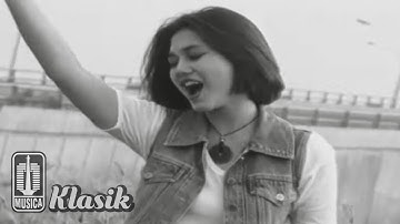 Nike Ardilla - Tinggallah Ku Sendiri (Official Music Video)