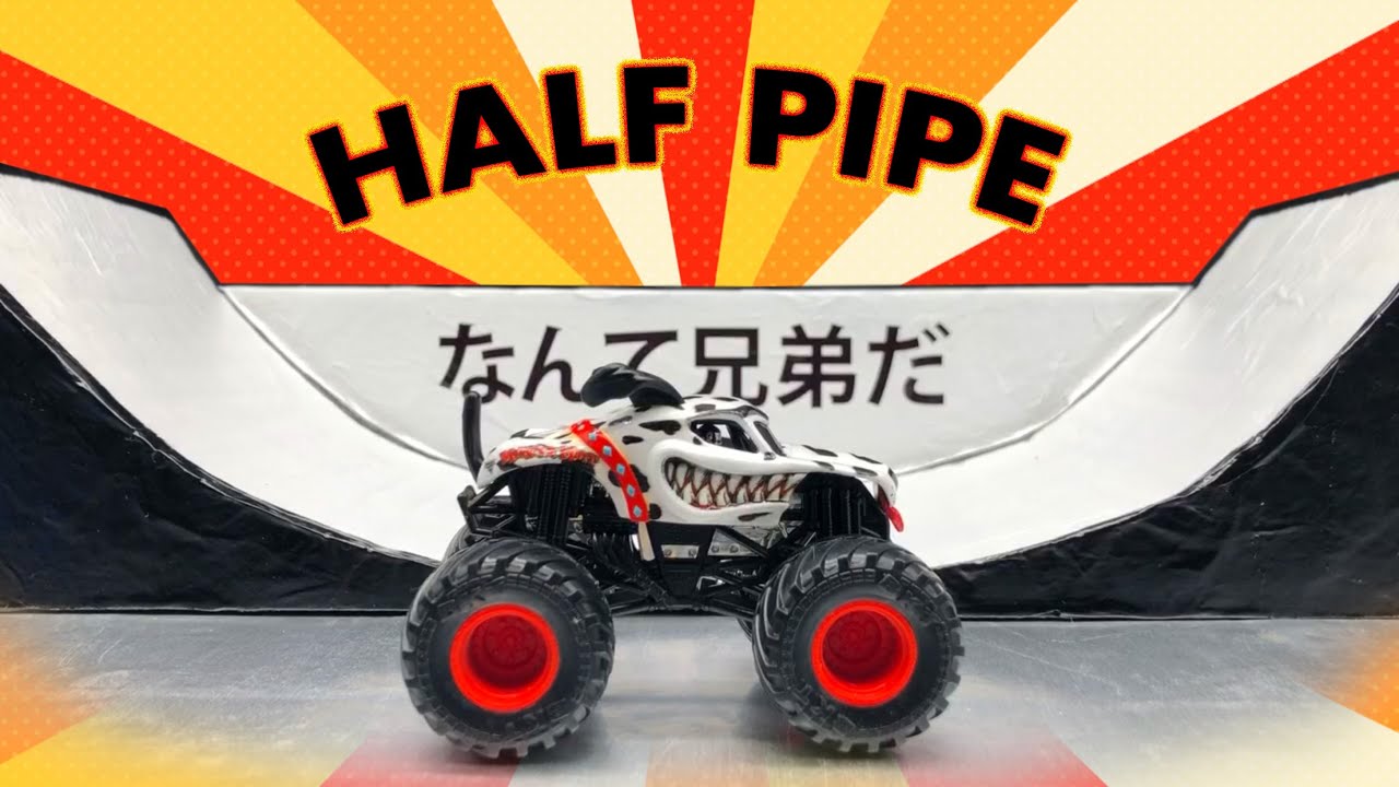Monster Truck Half Pipe Stop Motion : Monster Mutt Dalmatian : Spin Master Monster Jam
