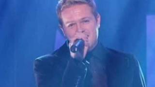 Westlife - Mandy (live Record of the Year 2003) chords
