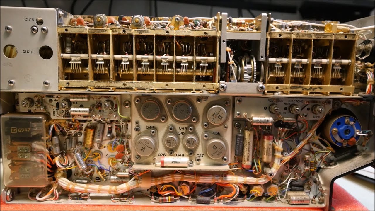LDM #403: Collins 618M-1A transceiver - Part 1: teardown and overview ...