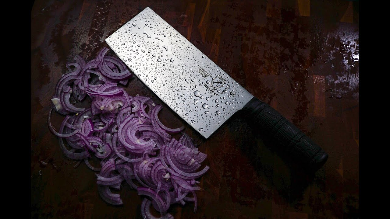 Reviewing the 8in Chinese Chef's Knife from Mercer Culinary 