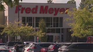 Fred Meyer, union at odds over wages as talks resume
