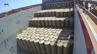 D-type in Port Arthur, loading paper rolls without the use of tween decks