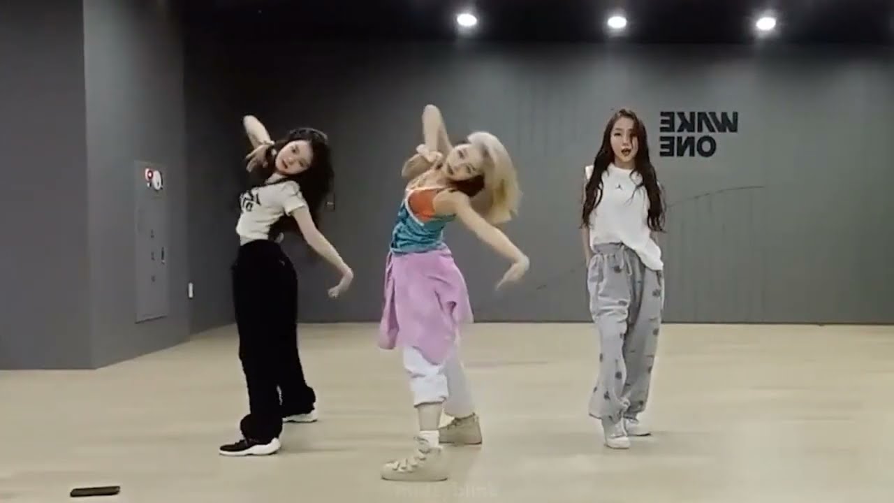 KEP1ER (케플러) 'THE GIRLS' DANCE VLIVE 'Hikaru Youngeun Dayeon' (mirrored ver.)