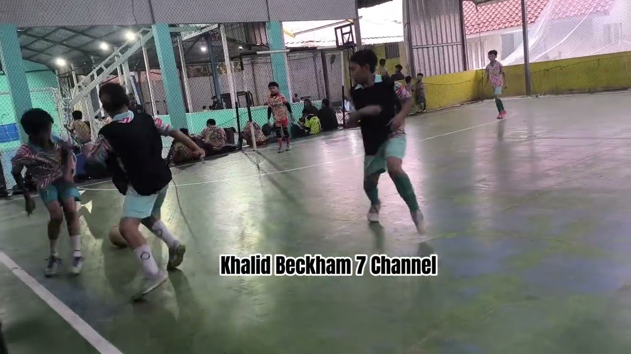 Khalid Berlatih @SFWINNERFUTSAL #futsal #viral #trending #fyp #youtube 
