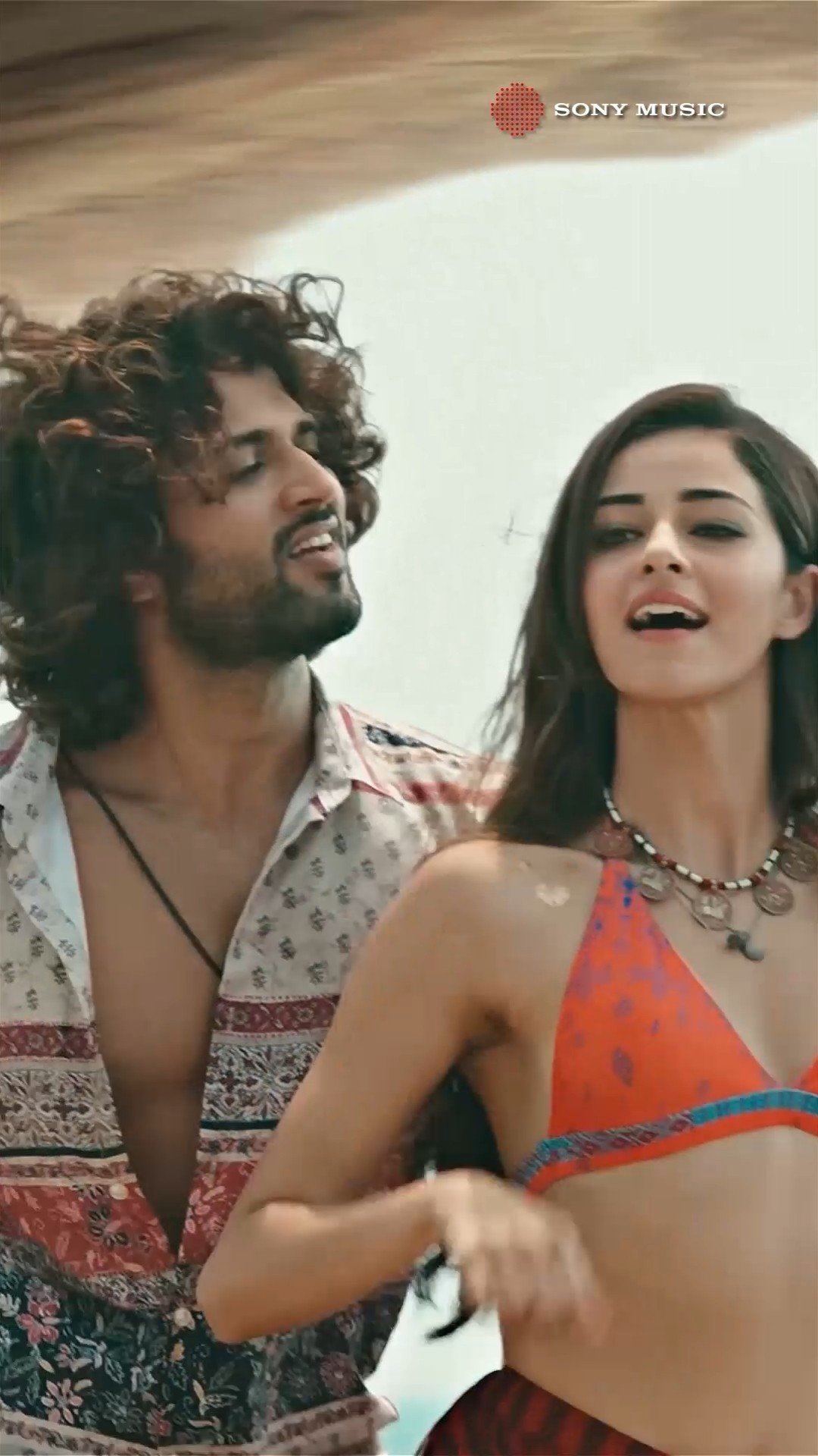 Vijay Deverakonda, Ananya Panday, and the electrifying beats of 'Aafat'⚡? #aafat #tanishkbagchi