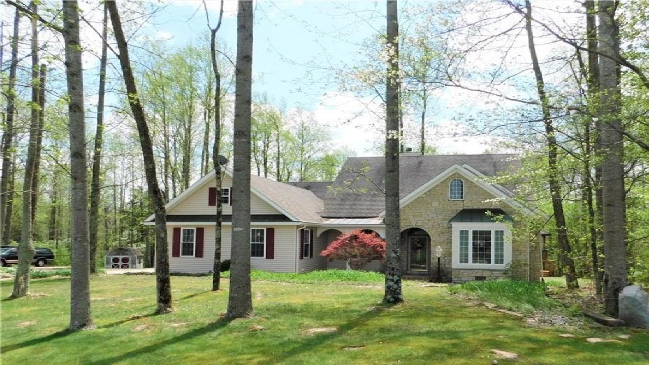 1775 West County Road 725 N, North Vernon, IN Presented by Hoagland Group.