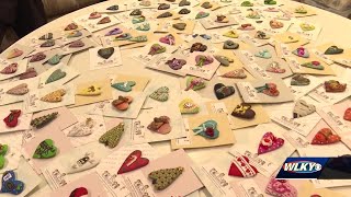 WLKY Bell Award winner selling heart pins to benefit the Kids Center