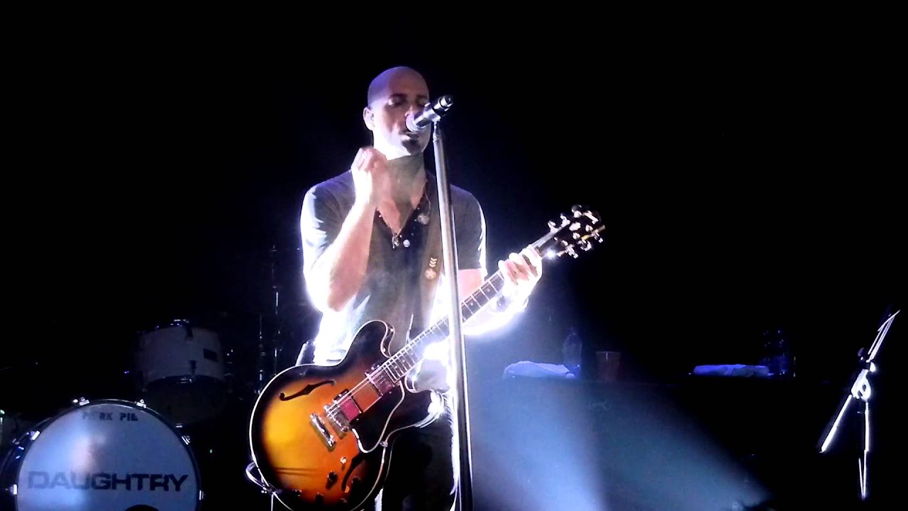 Daughtry - Rocket Man (Toronto, Phoenix Concert Theatre, October 17 2011)