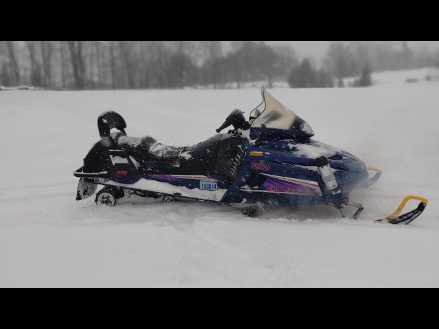 Touring the Ranch on the cheap sled 1996 vmax 600 DX. - YouTube