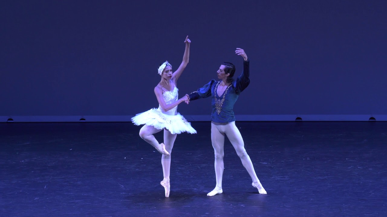 Adagio del lago de los cisnes- Colombia- XV FESTIVAL INTERNACIONAL DE BALLET