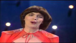 Mireille Mathieu - La vie en rose &amp; Schau mich bitte nicht so an 1982