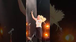 Renee Rapp Performs Good Girl Live at 2026 Mad Cool Festival @StageRightSecrets