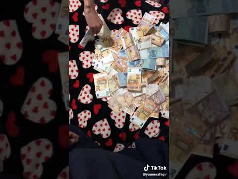 يا حقيرة موتي يا خبيثة روحي 