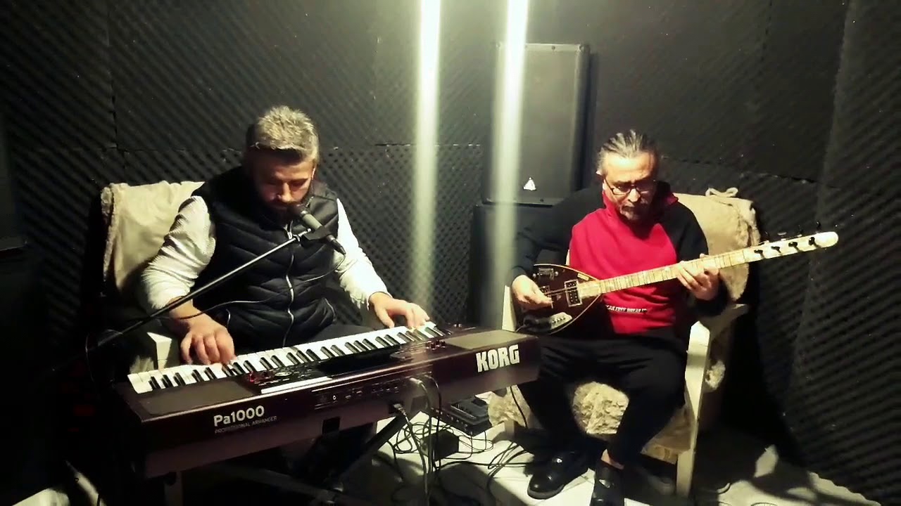 ismet küçük .metin sakci Biz babadan böyle  gördük. Birde bizden dinleyin.