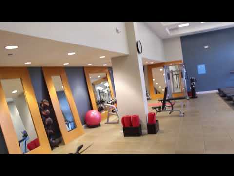 Naples Hilton  Travel During Covid-19  Hotel Lobby  Pool  Fitness Center Tour  Naples Florida 