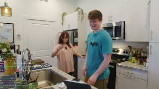 PhinTTV can this PASTY FELLOW get PARTNER on TWITCH TTV döner kebab with @rinlinlin Sep 18, 2025