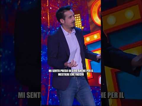 #robertolipari #standupcomedy #comico