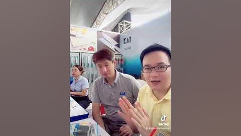 Bên Nhật không ăn gà cả con nên họ không dùng dao chặt các bác ạ 👌