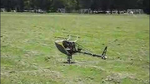 Chris with Trex 600E inverted