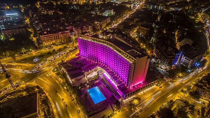 Breast Cancer Awareness Campaign by Estee Lauder Greece and Hilton Athens