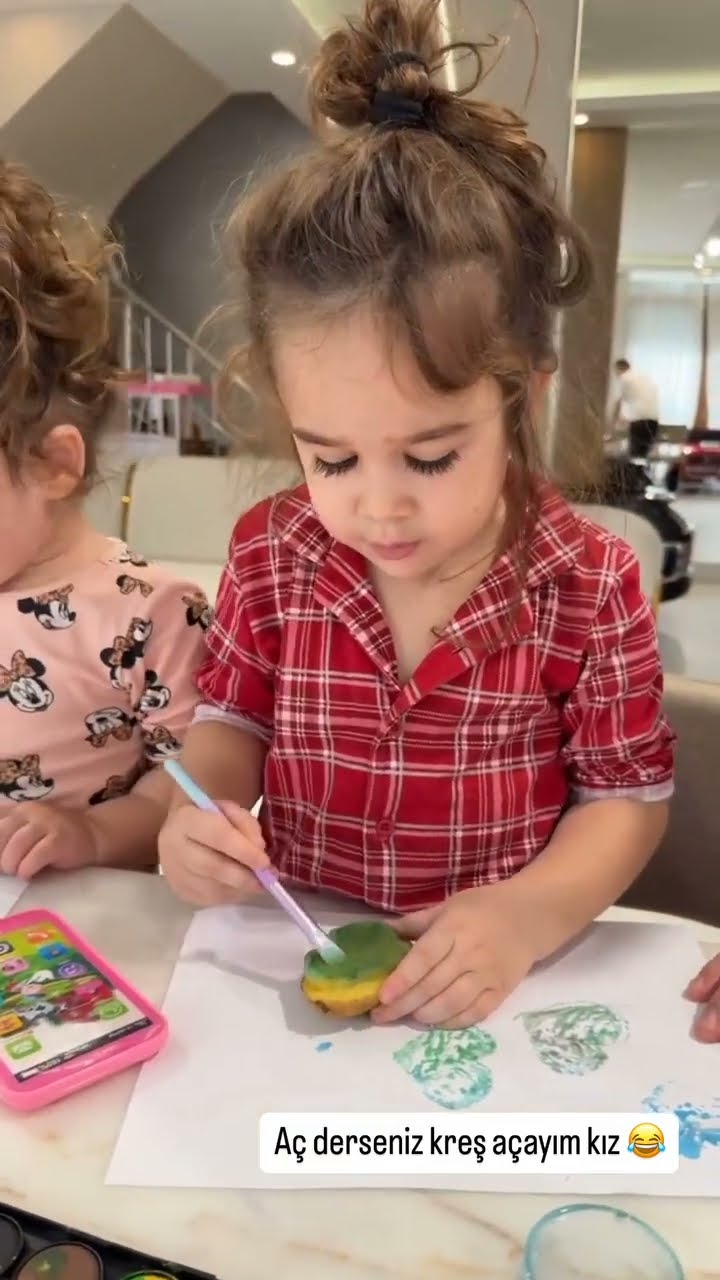 Aç derseniz kreş açayım kız ?