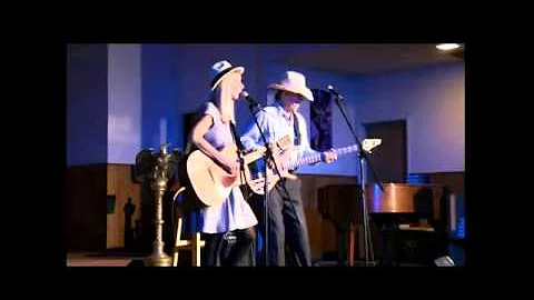 These Boots Are Made For Walking - Vikki Lee & Rus...