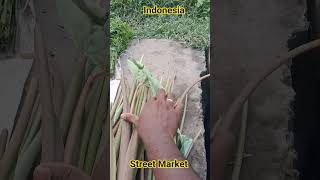 indonesian street market buying vegetable #indonesia #malaysia #india