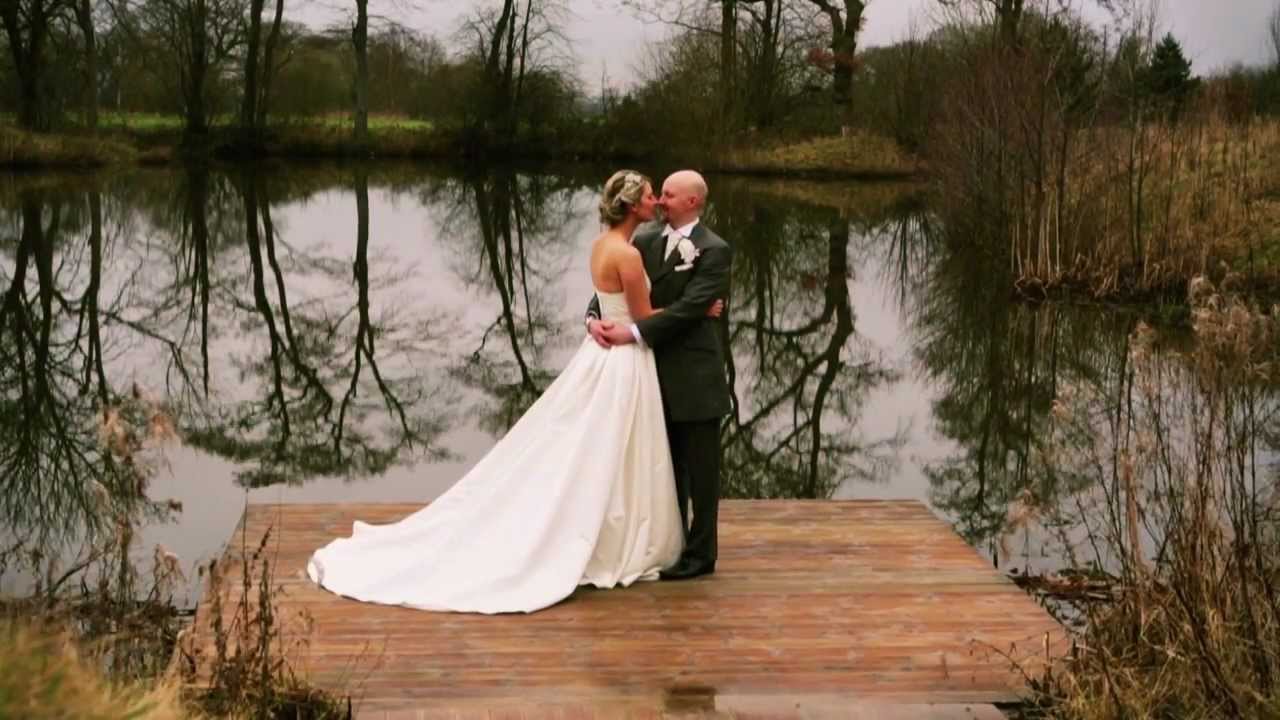 Styal Lodge First Dance Dave and Jenn Appleton