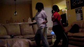 2Kds Dancing To Bravo-Twerking