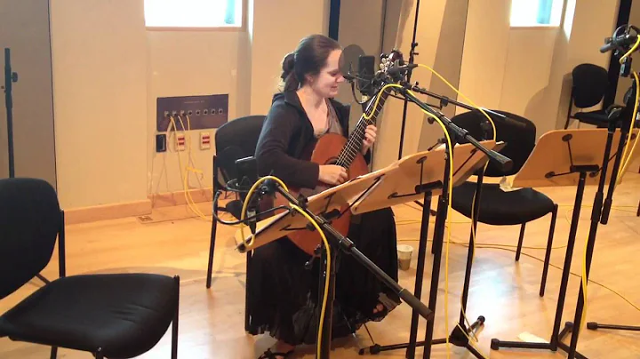 Lynn McGrath performs on The Front Row
