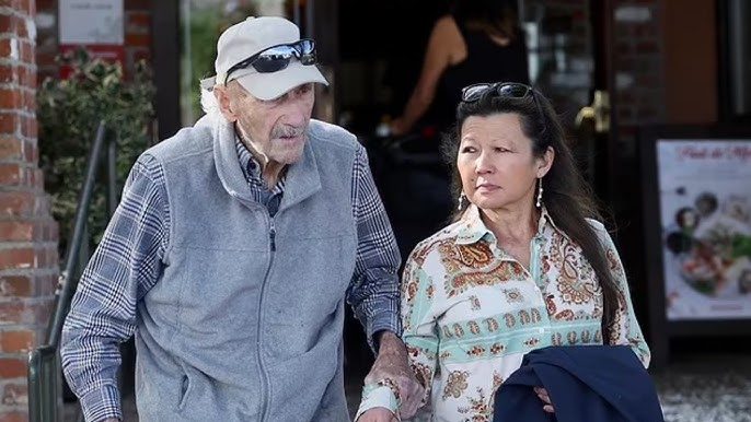 Gene Hackman Emerges: What's Behind His Rare Public Appearance with Wife  Betsy Arakawa? - YouTube