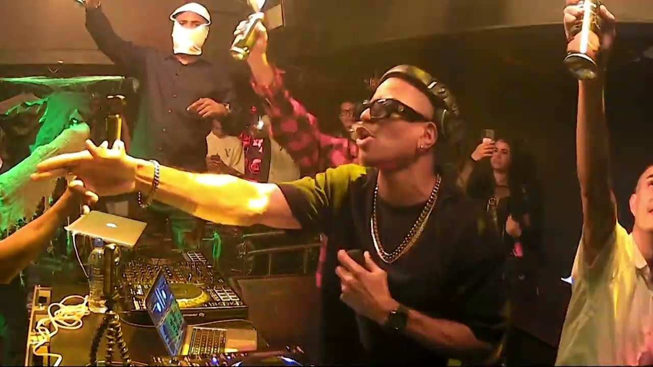 Dj Puffy @ Mood Lounge Club 2025 (Halloween) 