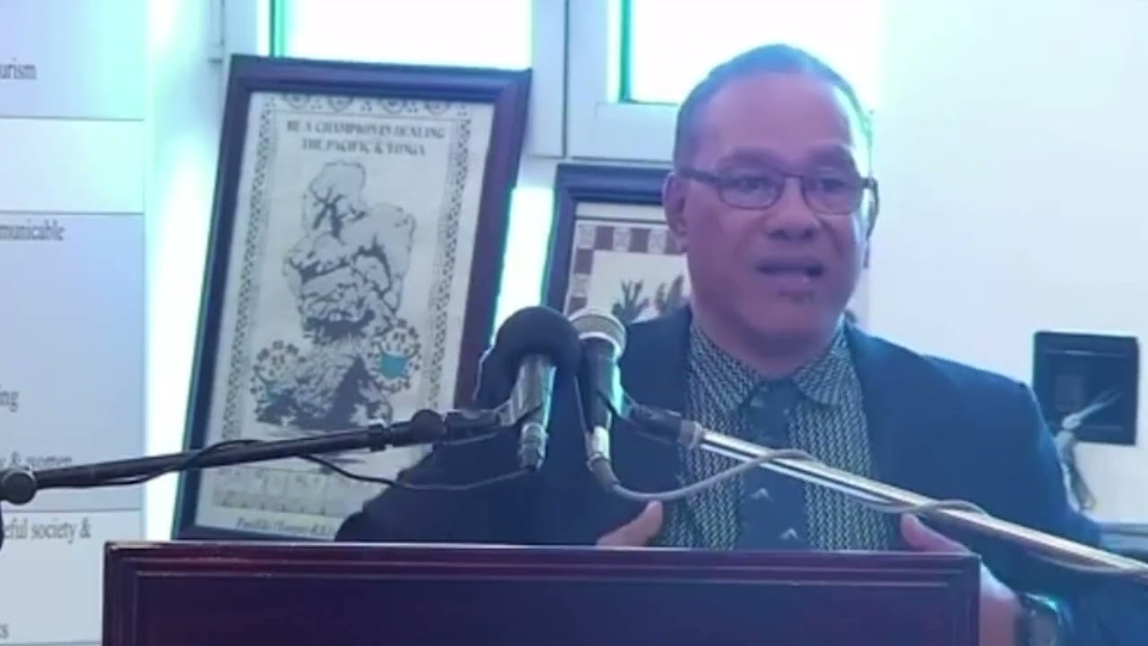 Fk-hinohino’i ‘ehe Tama Palēmia mo hono tokoni ‘ā Katakina Tohi, ke tuku e taki halā.